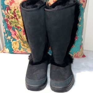 UGG Sunburst Tall New w/o Box!  (6)